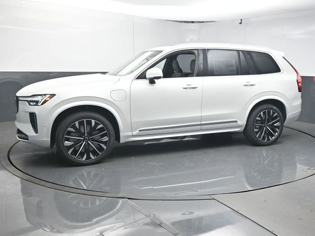 New 2026 Volvo XC90 T8 Plus w/ Protection Package Premier image 4