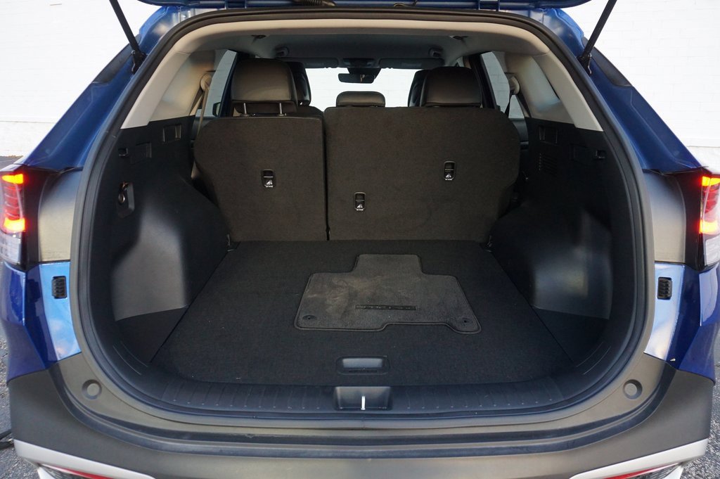 Used 2025 Kia Sportage EX image 28