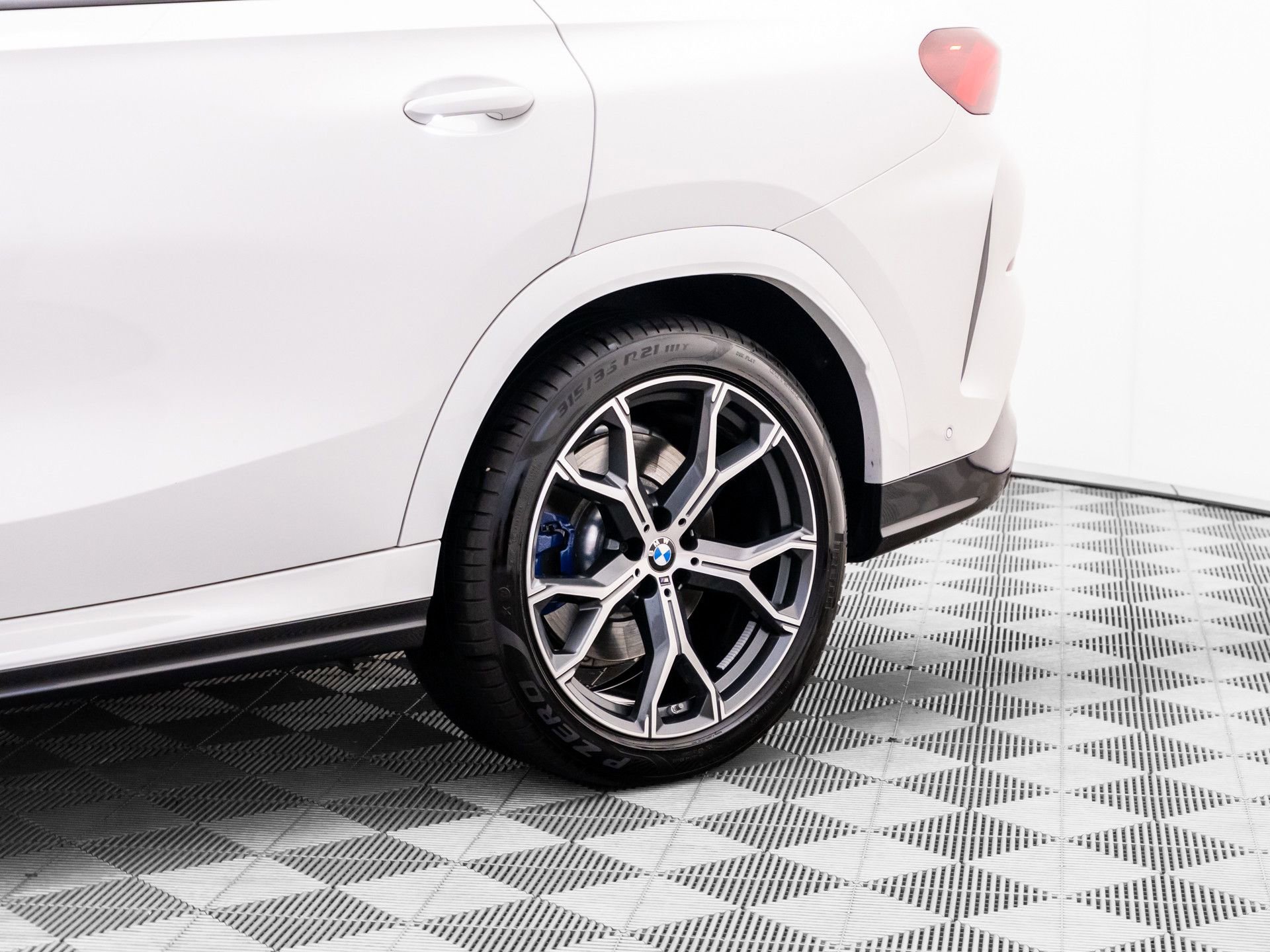 Certified 2026 BMW X6 M60i AWD/4WD image 35