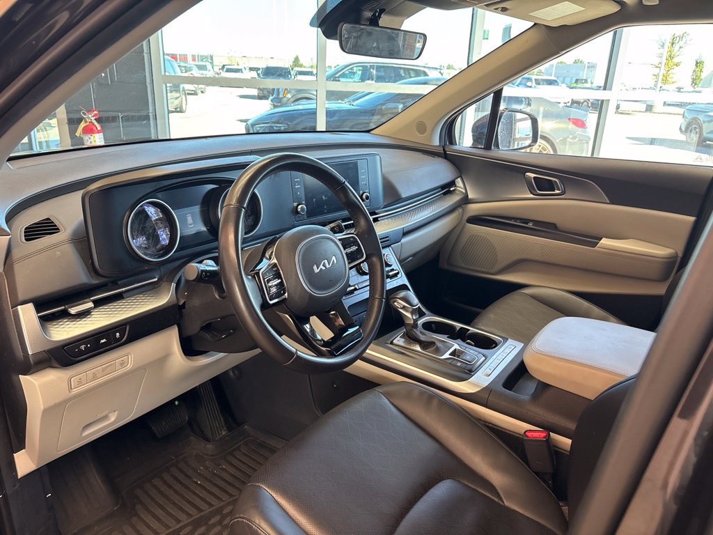 Certified 2024 Kia Carnival LX FWD image 19