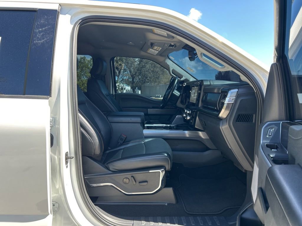Used 2024 Ford F350 Lariat w/ Lariat Ultimate Package image 39