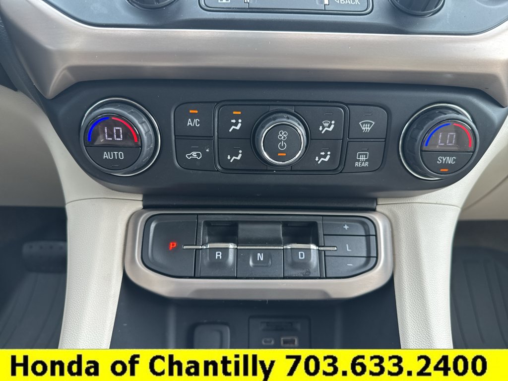 Used 2020 GMC Acadia Denali w/ Denali Ultimate Package AWD/4WD image 16
