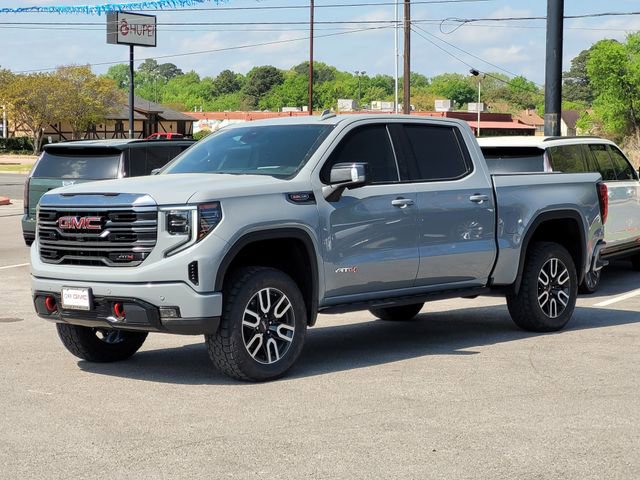 Used 2024 GMC Sierra 1500 AT4 w/ Technology Package image 3