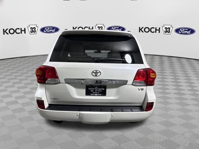 Used 2013 Toyota Land Cruiser image 7