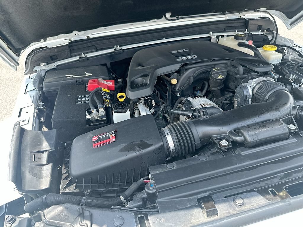 Used 2019 Jeep Wrangler Unlimited Sahara w/ Quick Order Package 24M Moab AWD/4WD image 26