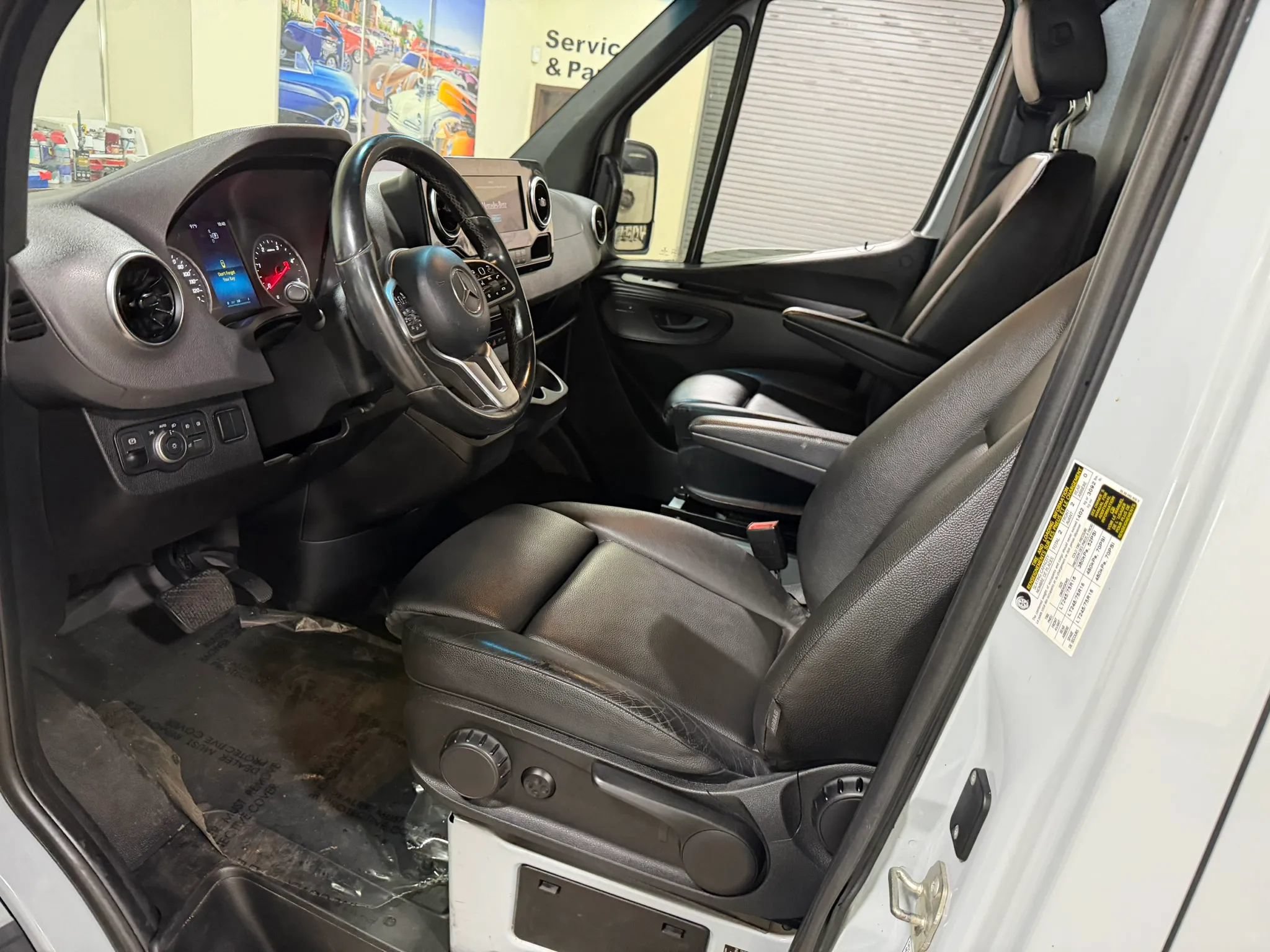 Used 2022 Mercedes-Benz Sprinter 2500 image 37