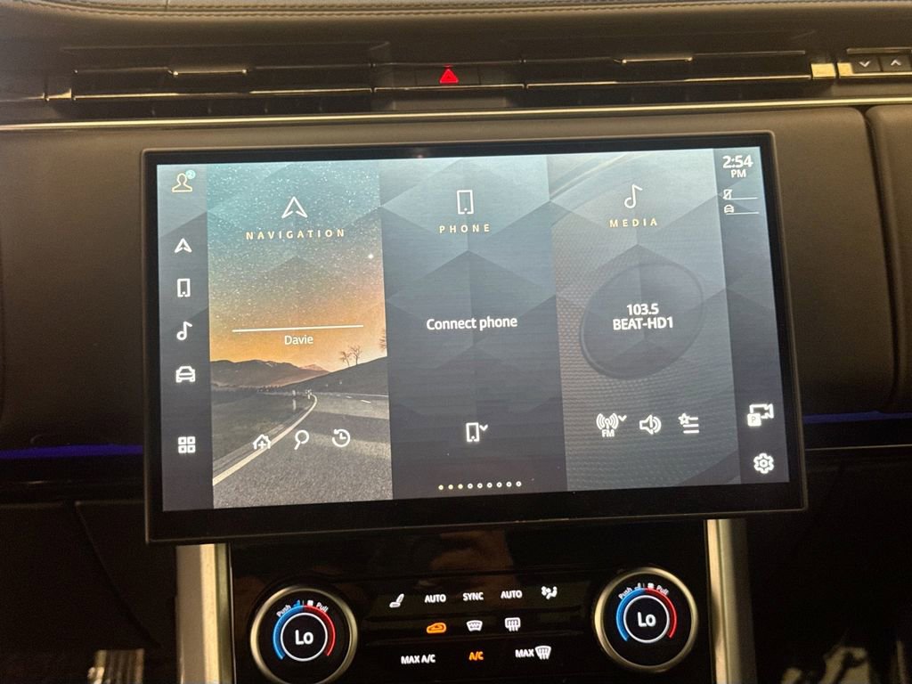 Certified 2023 Land Rover Range Rover SE AWD/4WD image 15