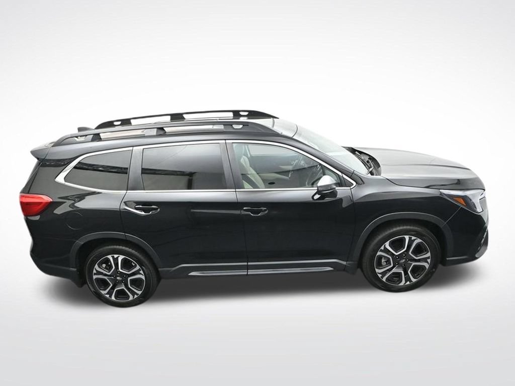 Used 2023 Subaru Ascent Limited w/ Technology Package AWD/4WD image 30