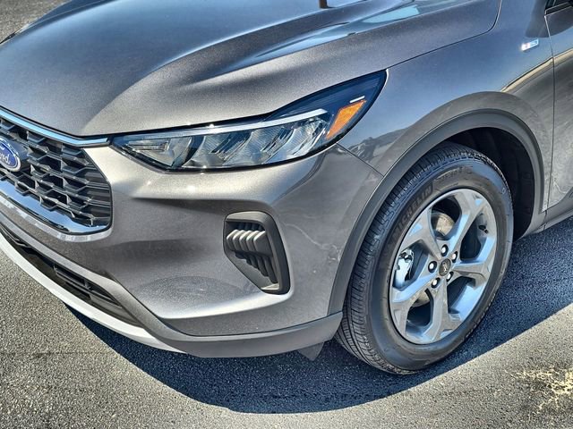 New 2025 Ford Escape ST-Line w/ Equipment Group 301A FWD image 10