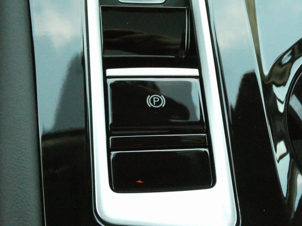 New 2026 Volkswagen Atlas SE image 14