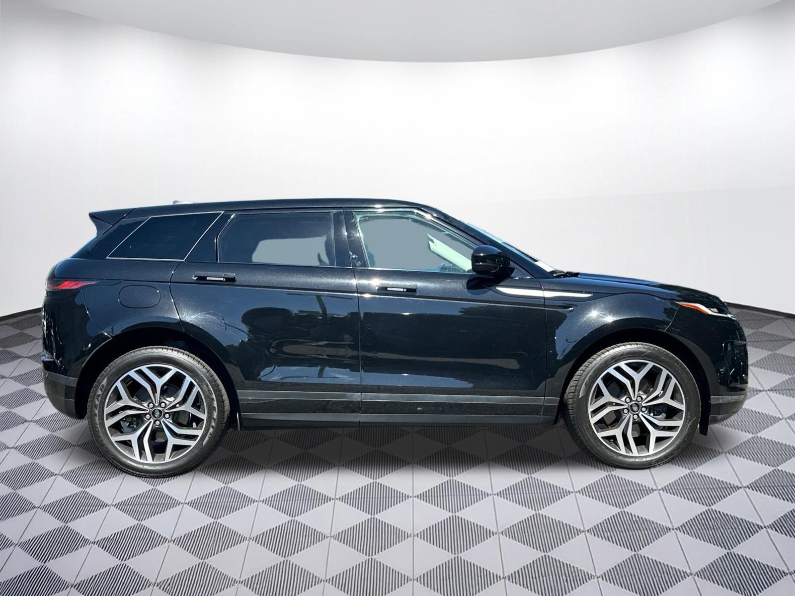 Used 2023 Land Rover Range Rover Evoque SE AWD/4WD image 7