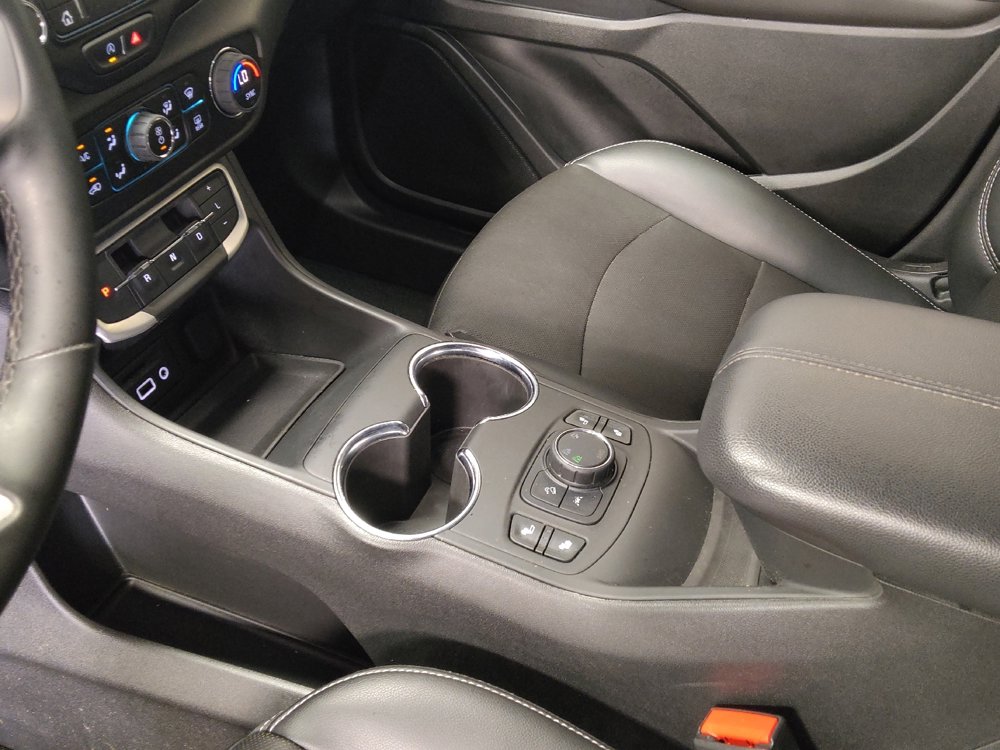 Used 2023 GMC Terrain SLT image 26