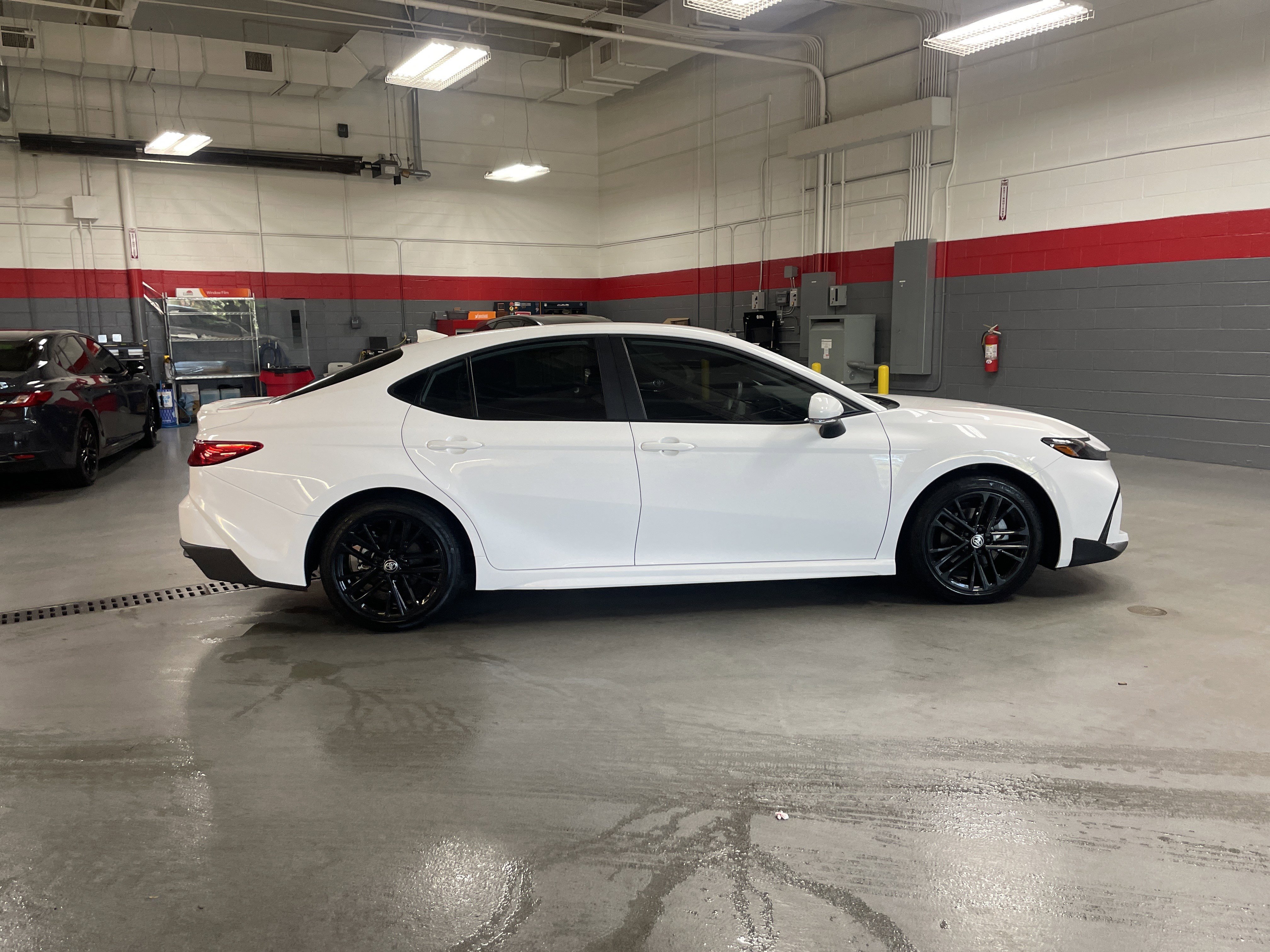 Used 2025 Toyota Camry SE w/ Multimedia Upgrade Package FWD image 11