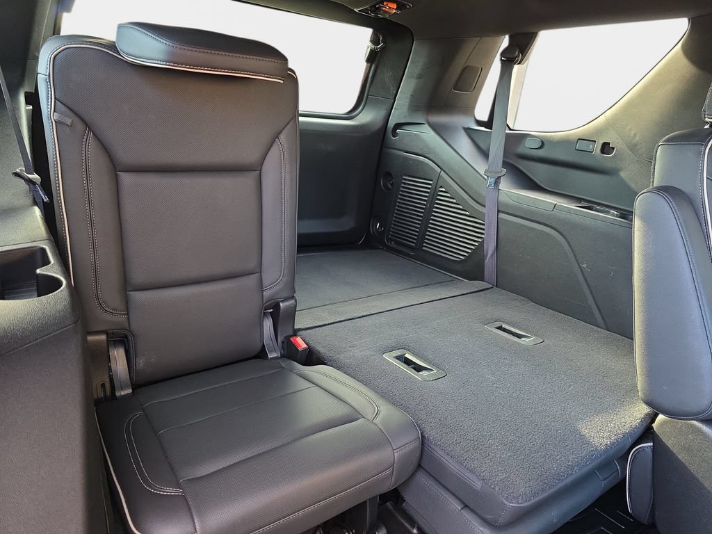 Used 2021 GMC Yukon SLT w/ SLT Luxury Plus Package AWD/4WD image 16