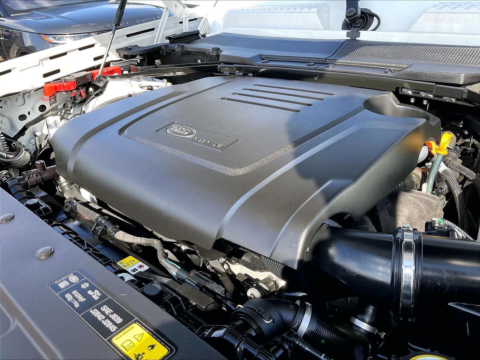 Used 2025 Land Rover Defender 110 S AWD/4WD image 34