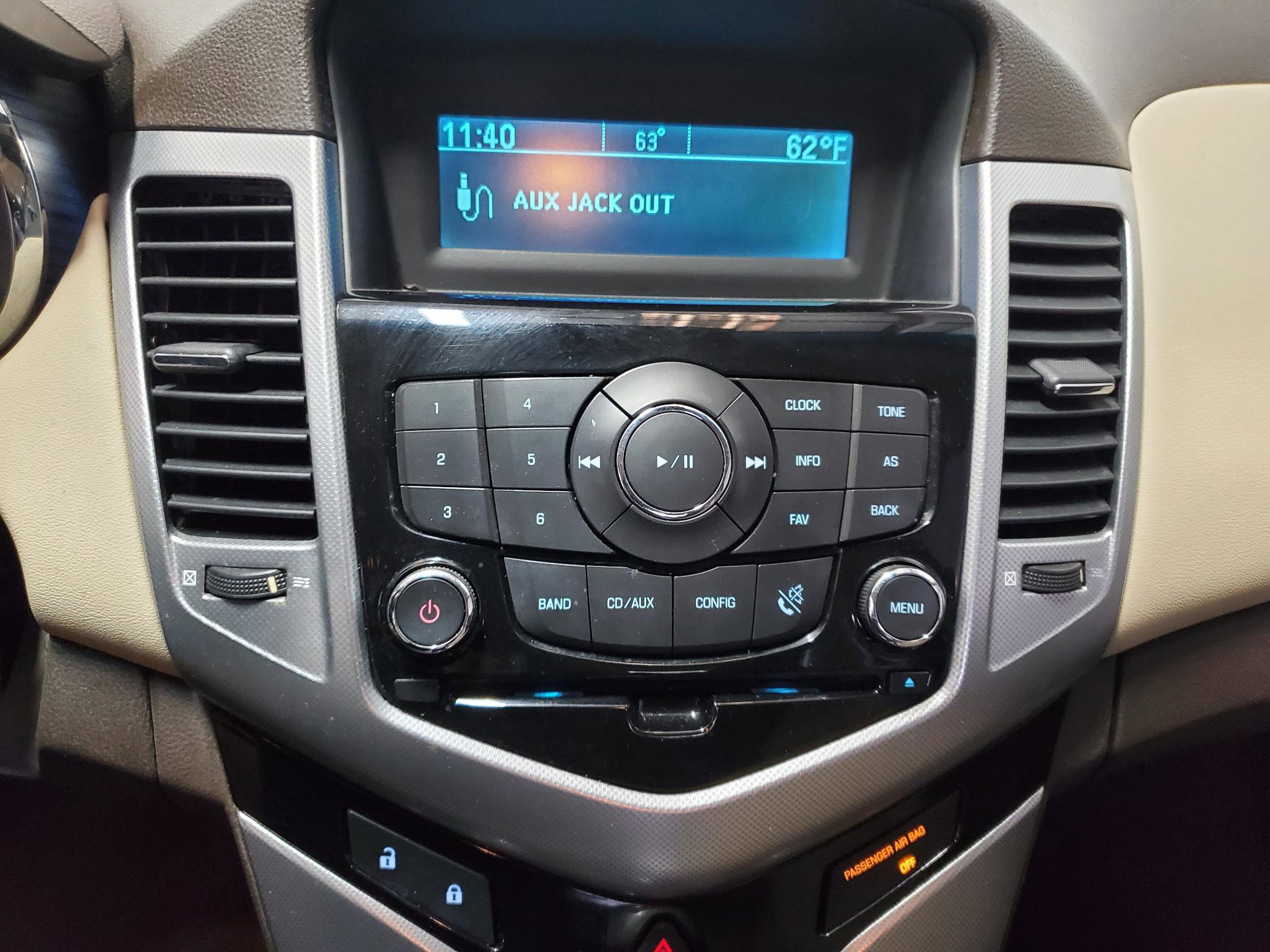 Used 2011 Chevrolet Cruze LTZ FWD image 18