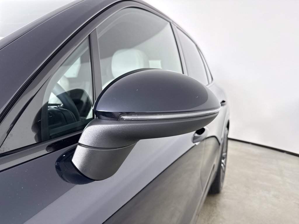 Certified 2023 Porsche Cayenne S Platinum AWD/4WD image 12