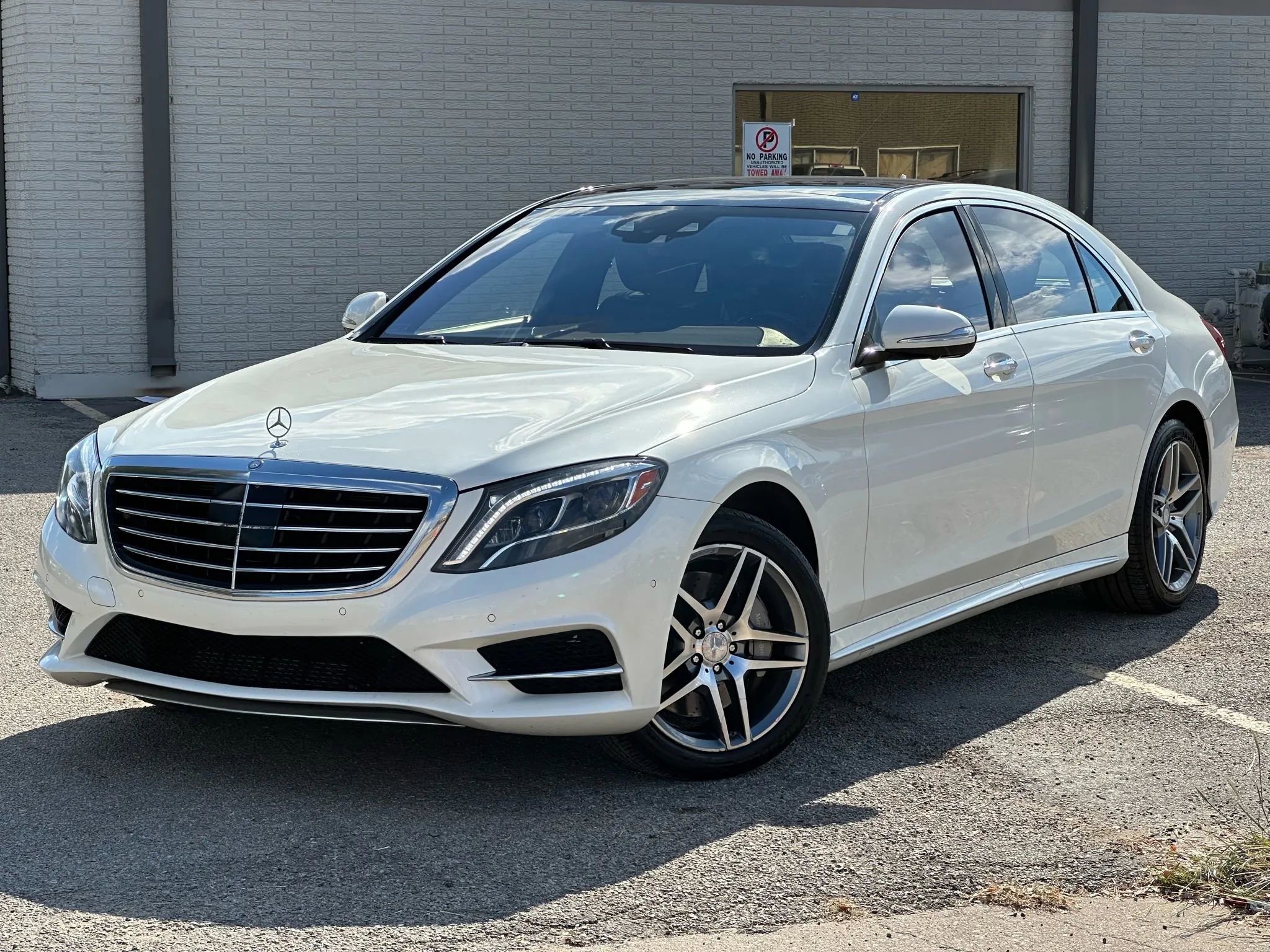 Used 2015 Mercedes-Benz S 550 4MATIC Sedan image 2