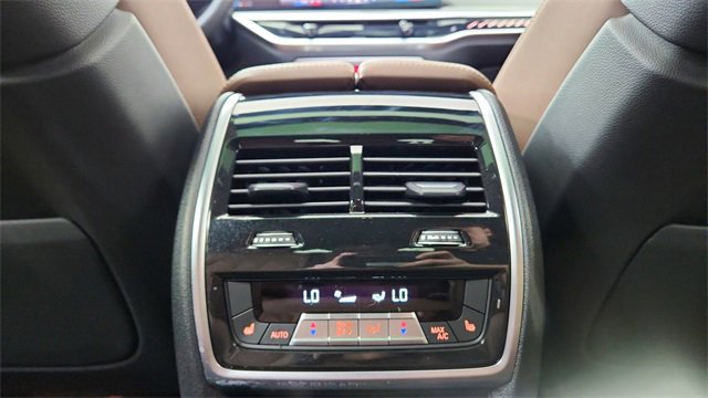 Used 2025 BMW X6 M60i image 52