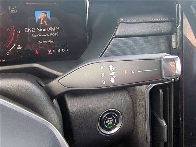 Used 2024 GMC Acadia Elevation image 12