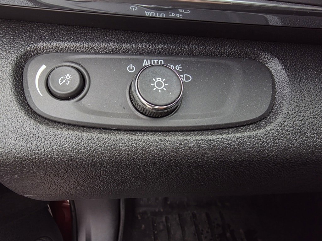 Used 2024 Buick Envista Preferred image 12