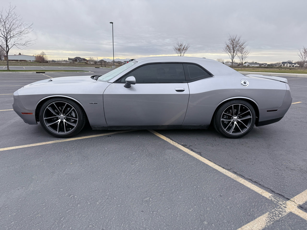 Used 2015 Dodge Challenger R/T w/ Quick Order Package 22B R/T image 2