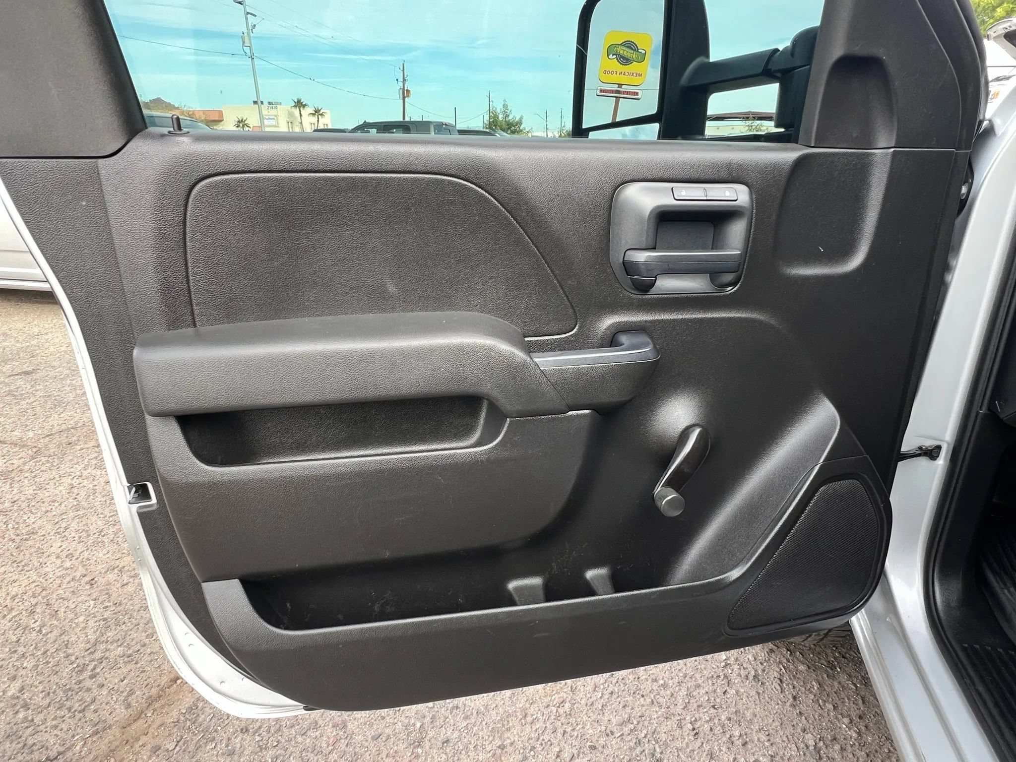Used 2018 Chevrolet Silverado 2500 W/T RWD image 11
