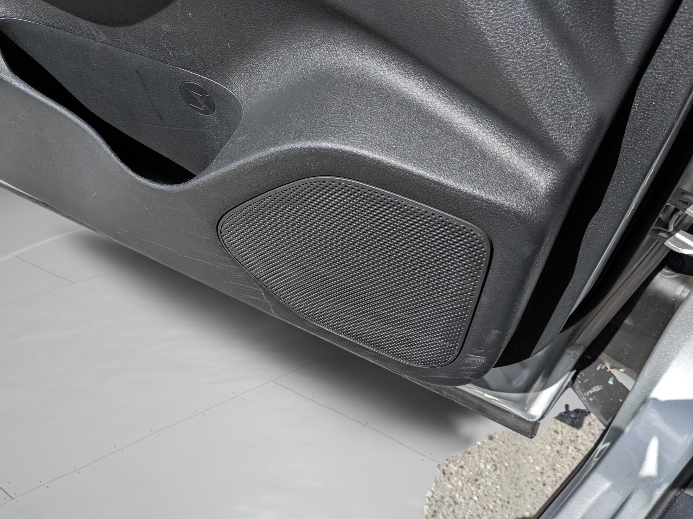 Used 2024 Nissan Rogue SV image 23