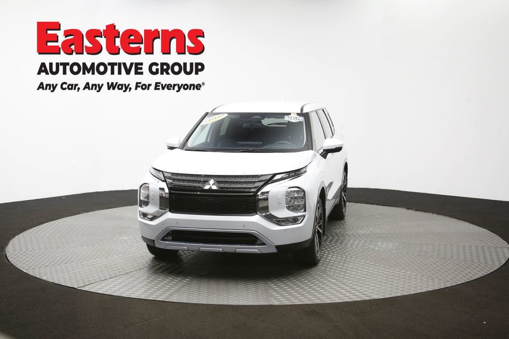 Used 2024 Mitsubishi Outlander SE image 53