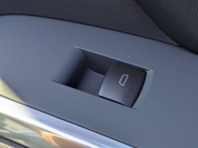 New 2026 Chevrolet Traverse LT w/ Driver Confidence Package FWD image 38