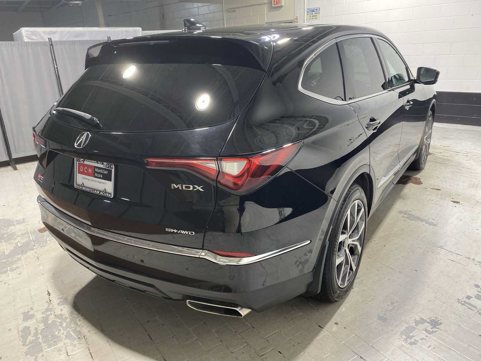 Used 2024 Acura MDX SH-AWD w/ Technology Package image 27
