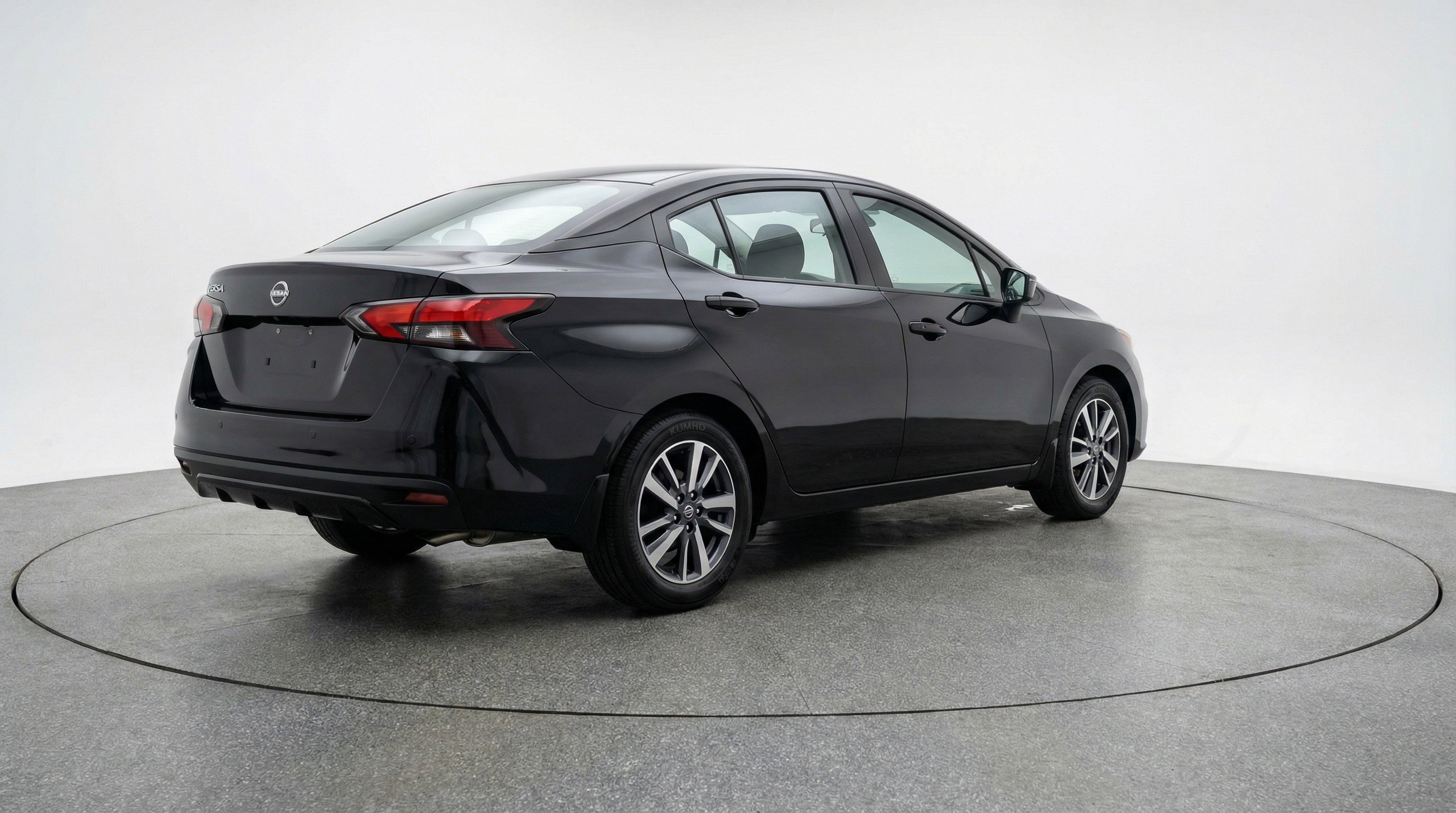Used 2025 Nissan Versa SV FWD image 6
