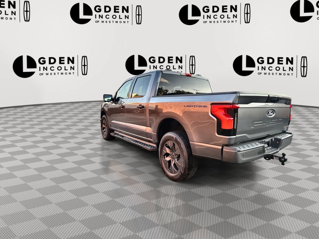 Used 2024 Ford F150 Lightning XLT AWD/4WD image 6