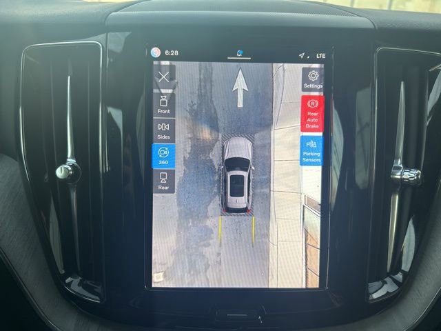 Certified 2025 Volvo XC60 B5 Plus w/ Climate Package image 24