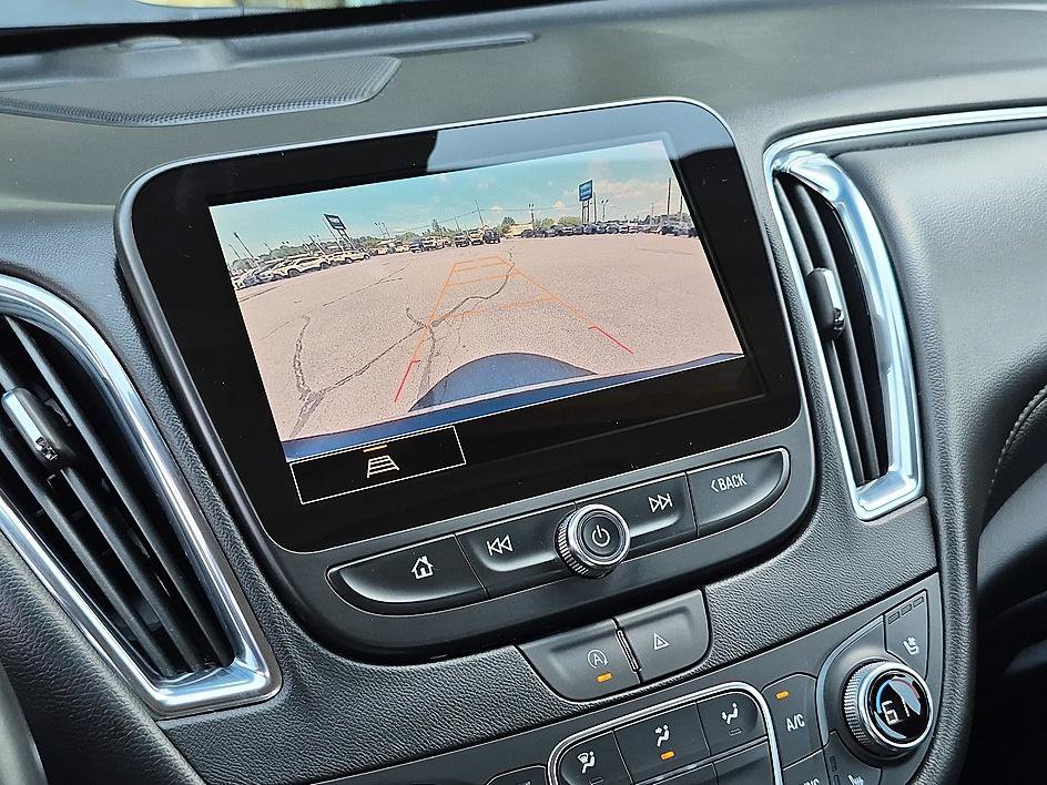 Used 2024 Chevrolet Malibu LT FWD image 22