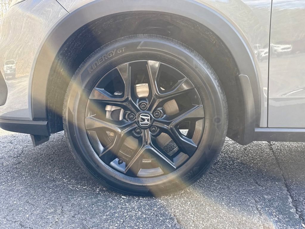 Certified 2025 Honda HR-V Sport image 29