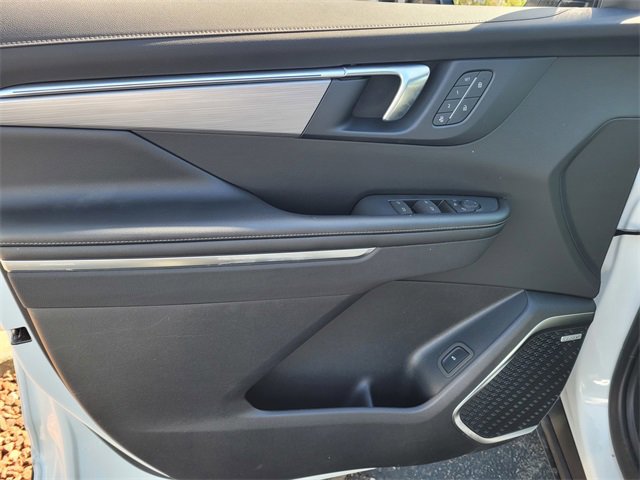 New 2025 Buick Enclave Preferred w/ Power Package image 13