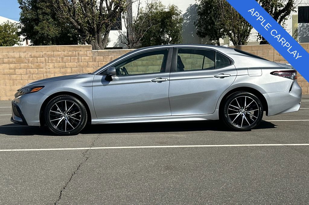 Used 2024 Toyota Camry SE image 7