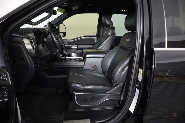 Used 2024 Ford F250 Platinum w/ FX4 Off-Road Package AWD/4WD image 38