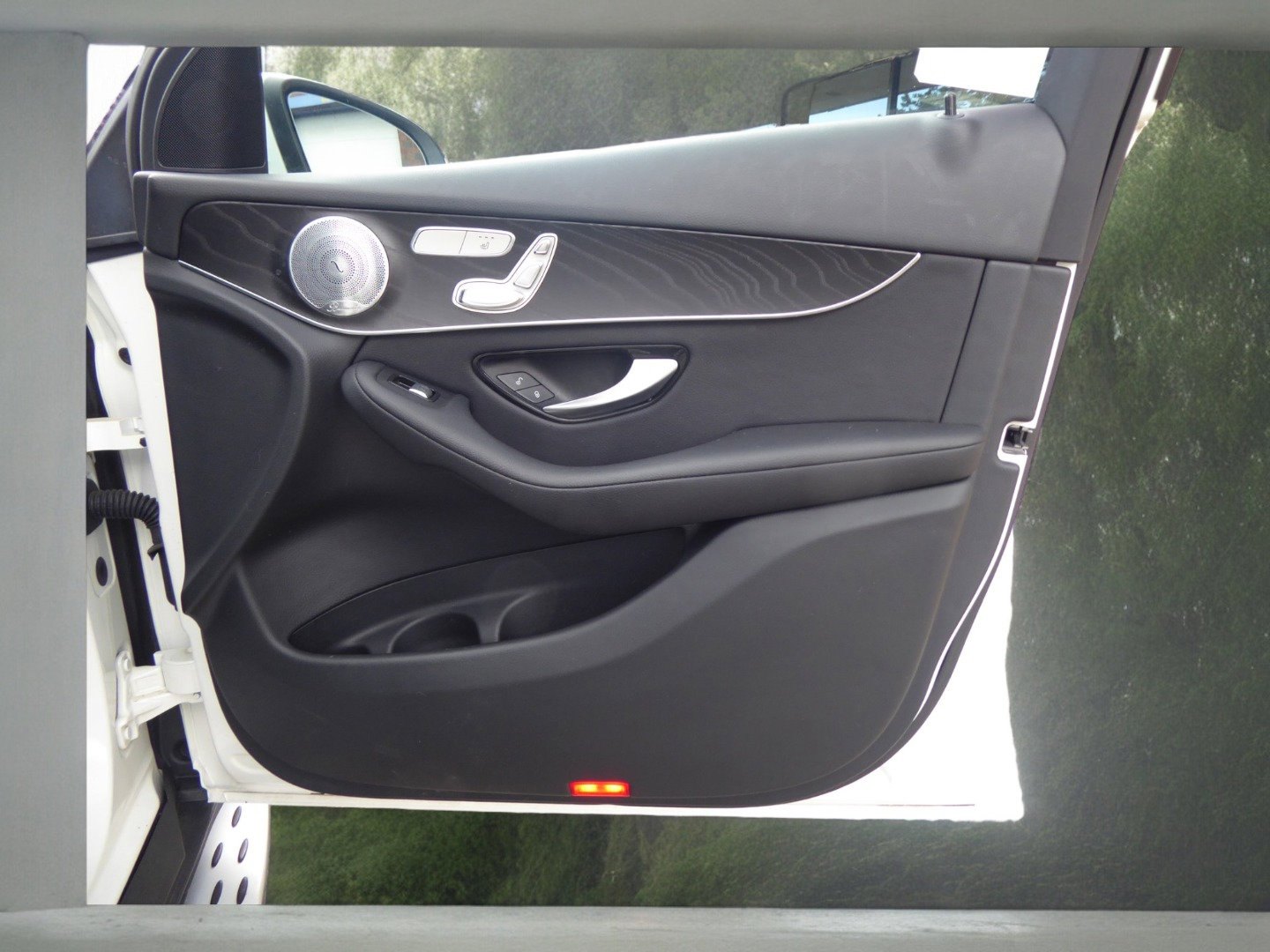 Used 2018 Mercedes-Benz GLC 300 4MATIC Coupe image 21