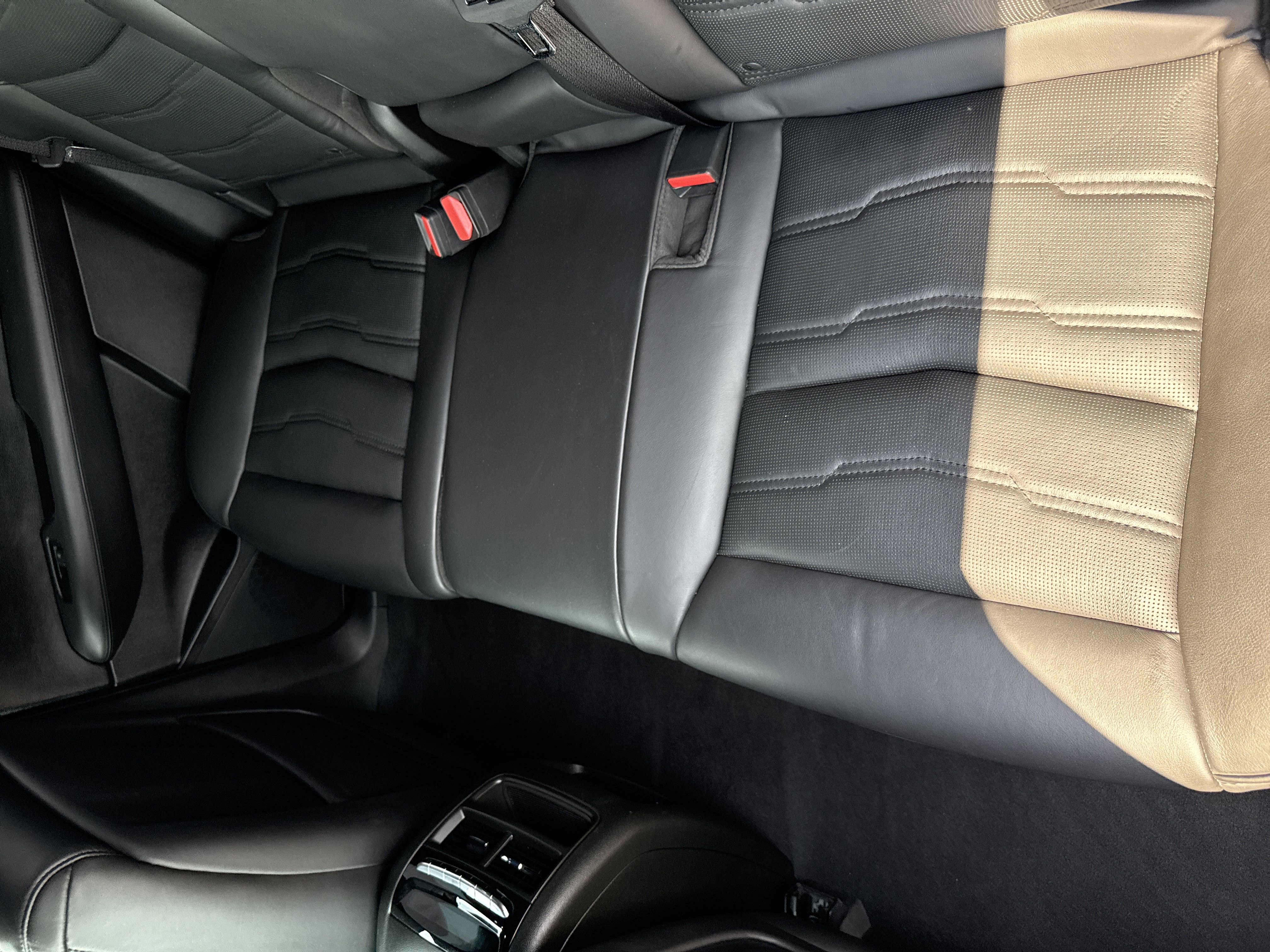 Used 2017 Cadillac XT5 Platinum w/ Driver Assist Package image 25