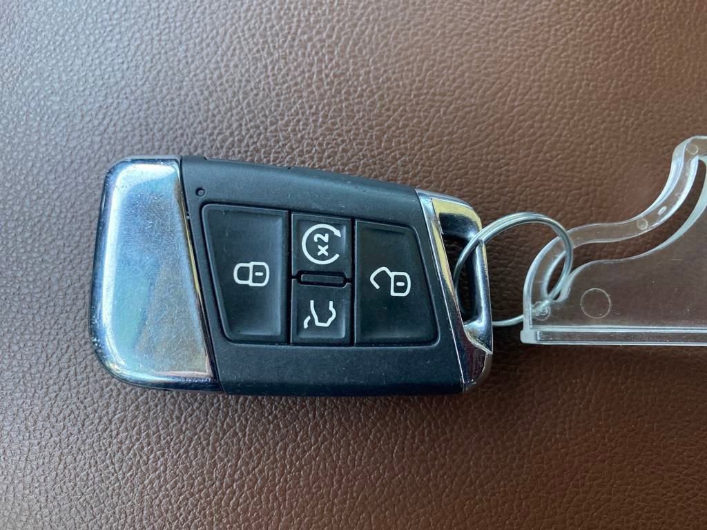 Used 2022 Volkswagen Atlas SEL image 43