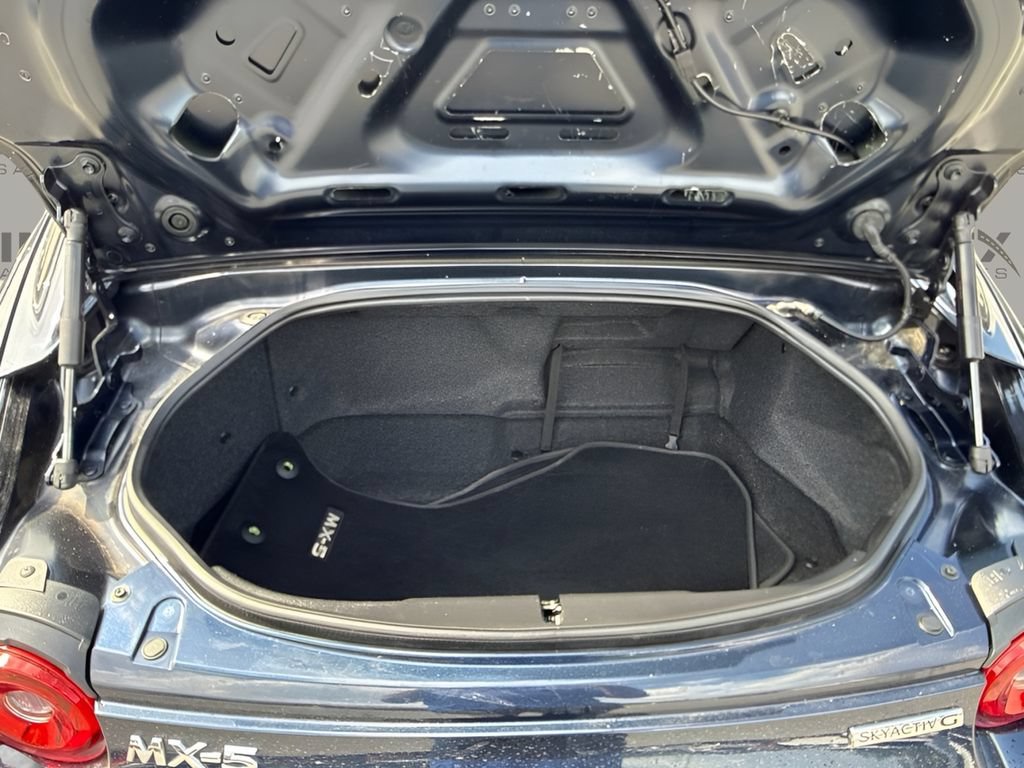 Used 2025 MAZDA MX-5 Miata RF Grand Touring RWD image 25