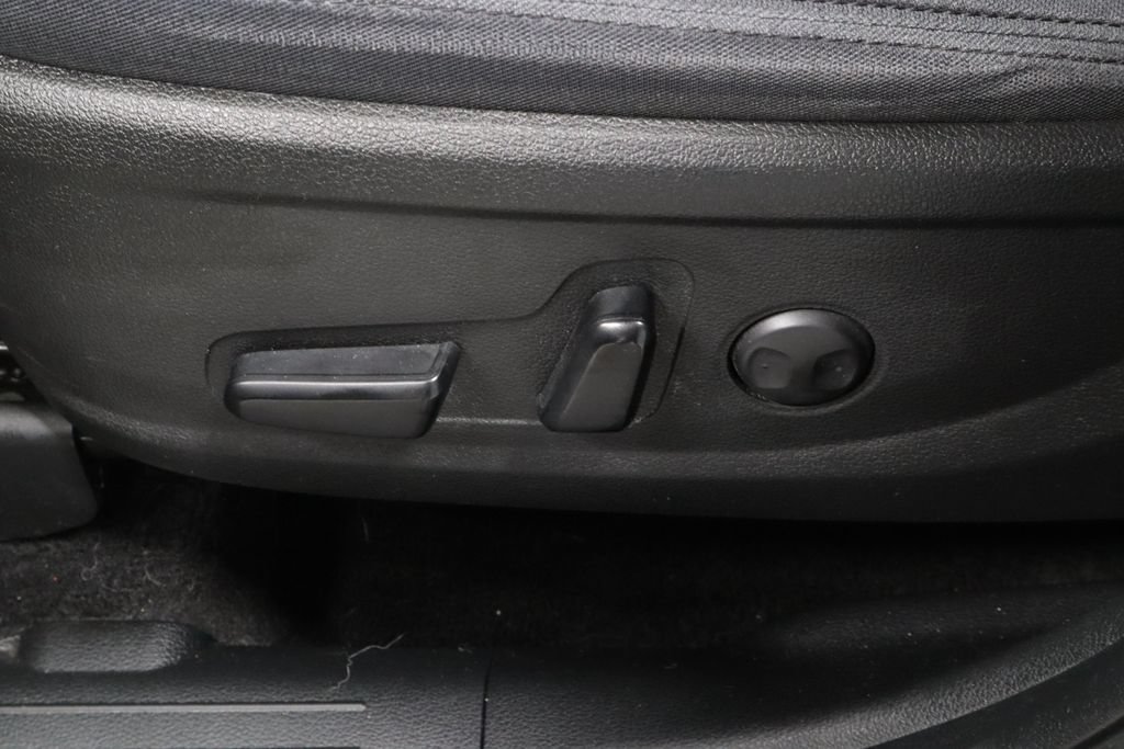Certified 2022 Hyundai Santa Fe SEL AWD/4WD image 31