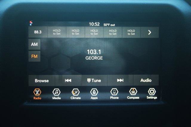 Used 2022 Jeep Wrangler Sport image 13