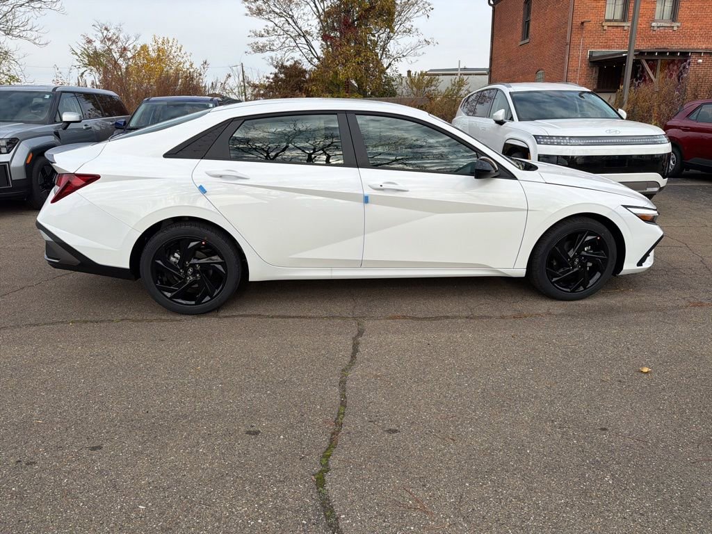 New 2026 Hyundai Elantra Sport image 8