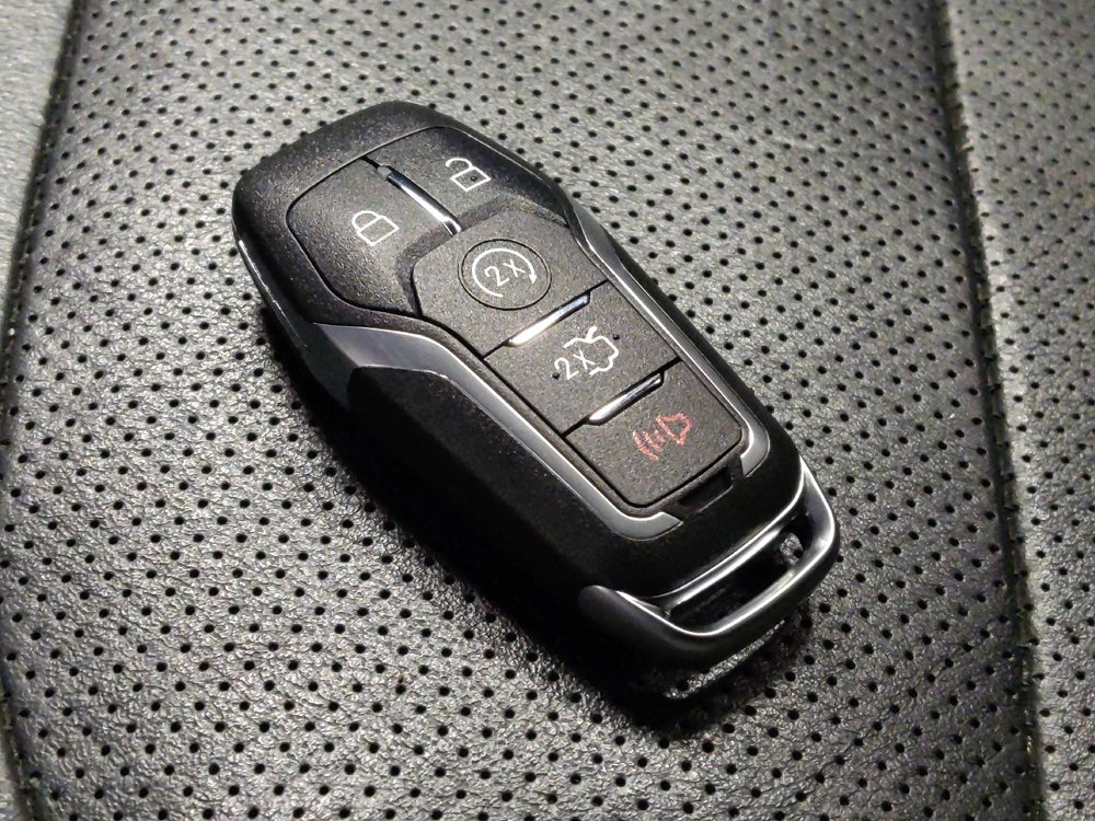 Used 2017 Ford Explorer Limited w/ Equipment Group 301A FWD image 32