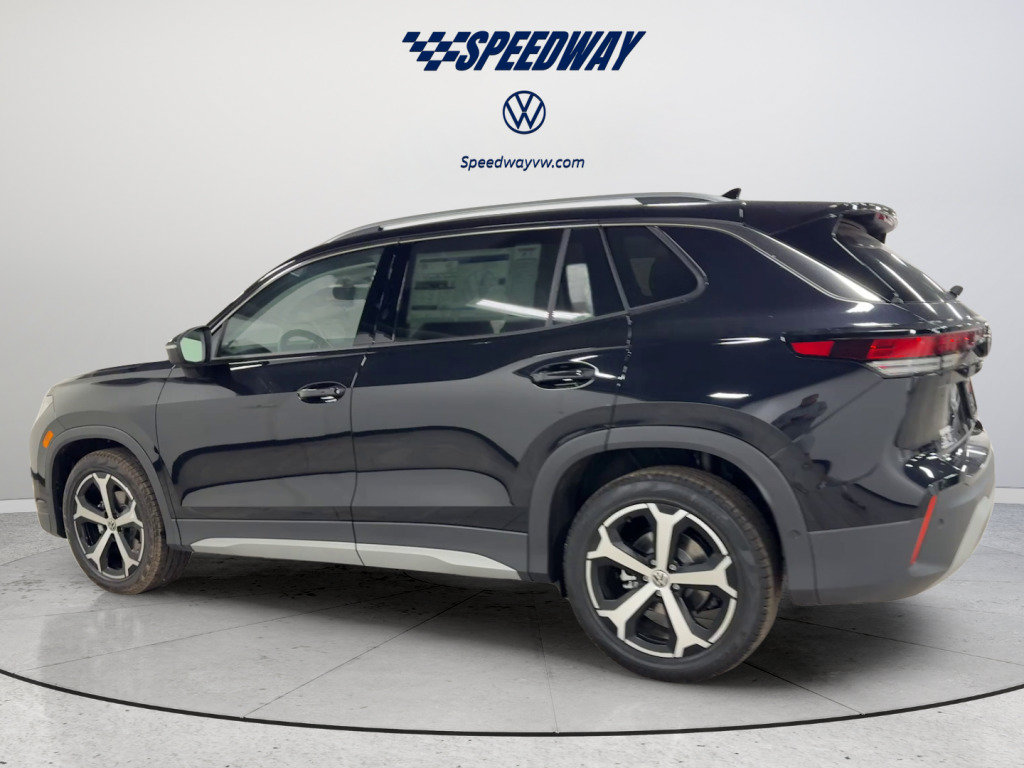 New 2026 Volkswagen Tiguan SE FWD image 9