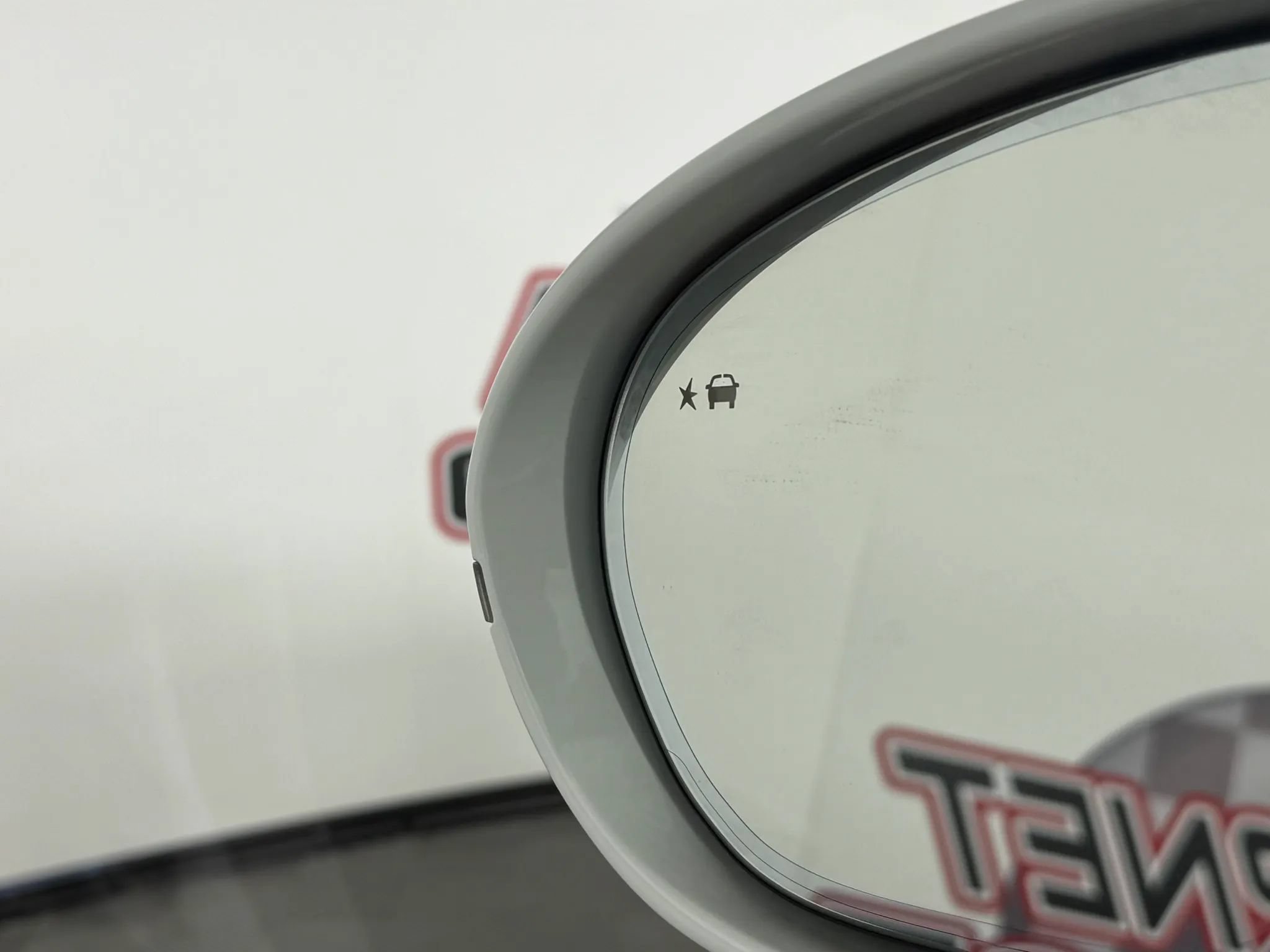 Used 2020 Buick Envision Essence FWD image 39