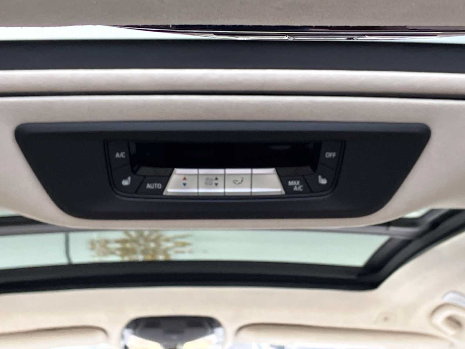 Used 2024 BMW X7 M60i w/ Executive Package AWD/4WD image 14